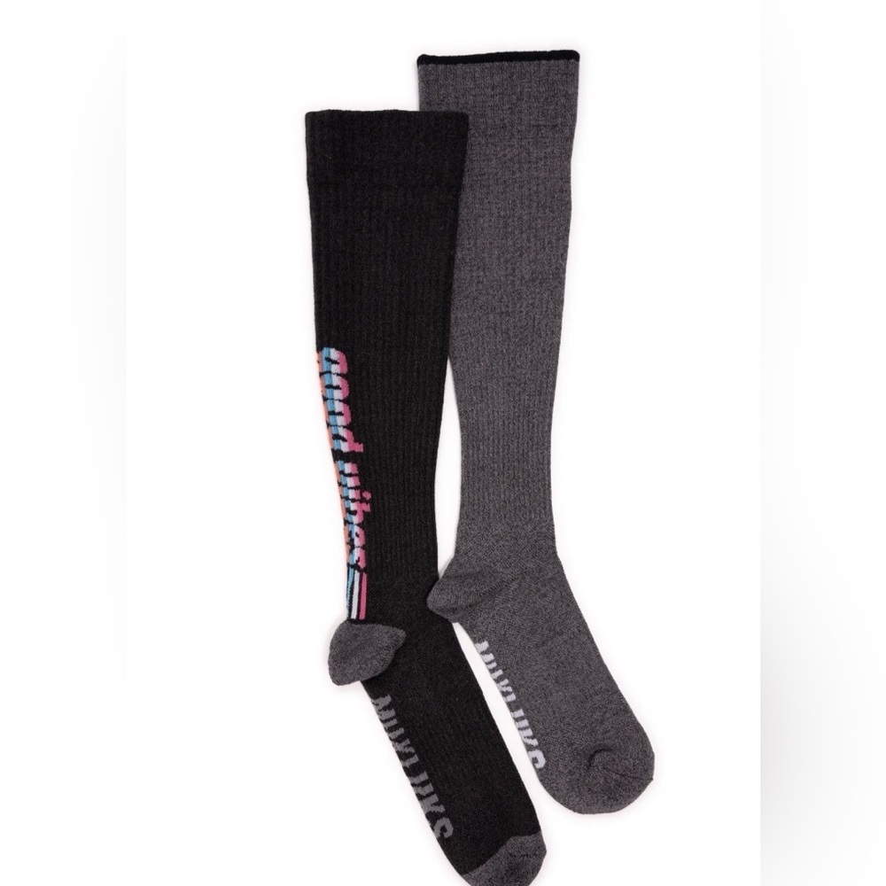 MUK LUKS Women's Regular Width Compression  Knee-High Socks, 2-Pack Size 6-10